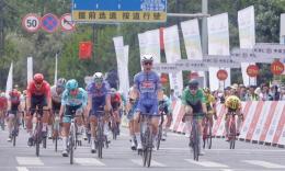 Tour du Lac Qinghai - Jensen Plowright gagne la 1ère étape, sa 1ère en pro