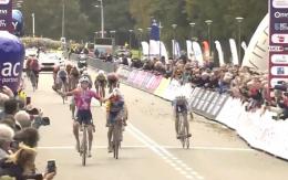 Simac Ladies Tour - Lorena Wiebes encore sur la 3e étape... dans les bordures